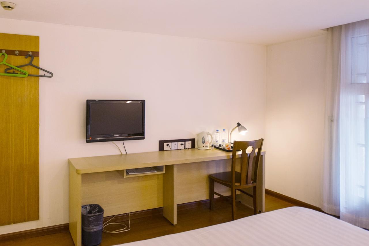 Motel Chongqing Jiefangbai Hongyadong Pedestrian Street Экстерьер фото